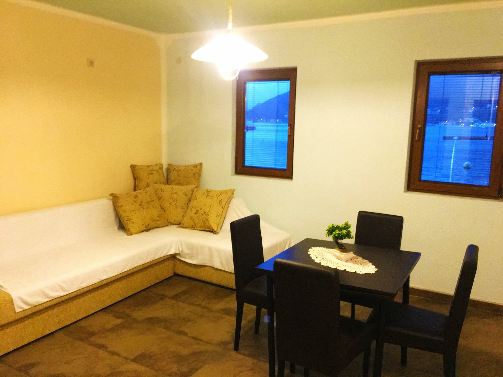 Apartments Lola Tivat Zewnętrze zdjęcie